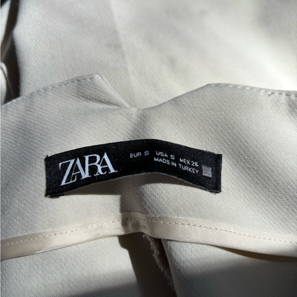 ZARA | Pleated Trouser in Is Oyster white | S - Picture 6 of 8